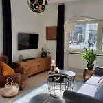Home In The Heart Of Mannheim, Free Parking, Netflix, Fast Wifi
